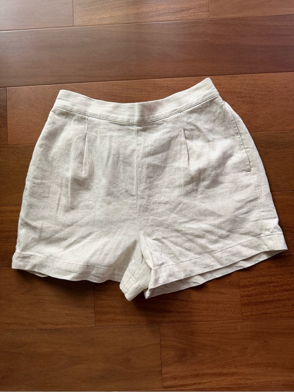 Madewell Cream High-Waist Linen-Blend Pleated Shorts
